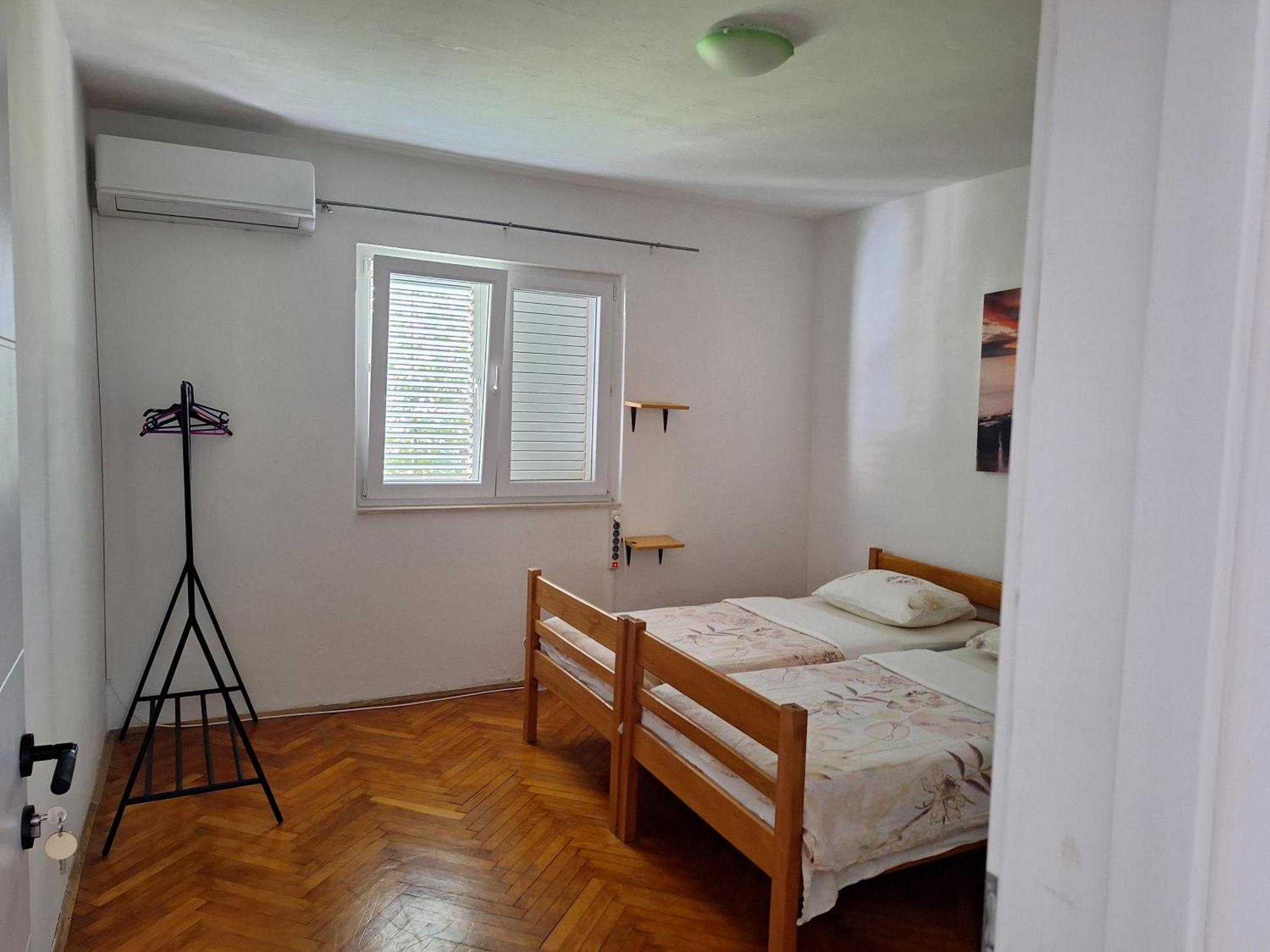 Melada Dom Hostel *