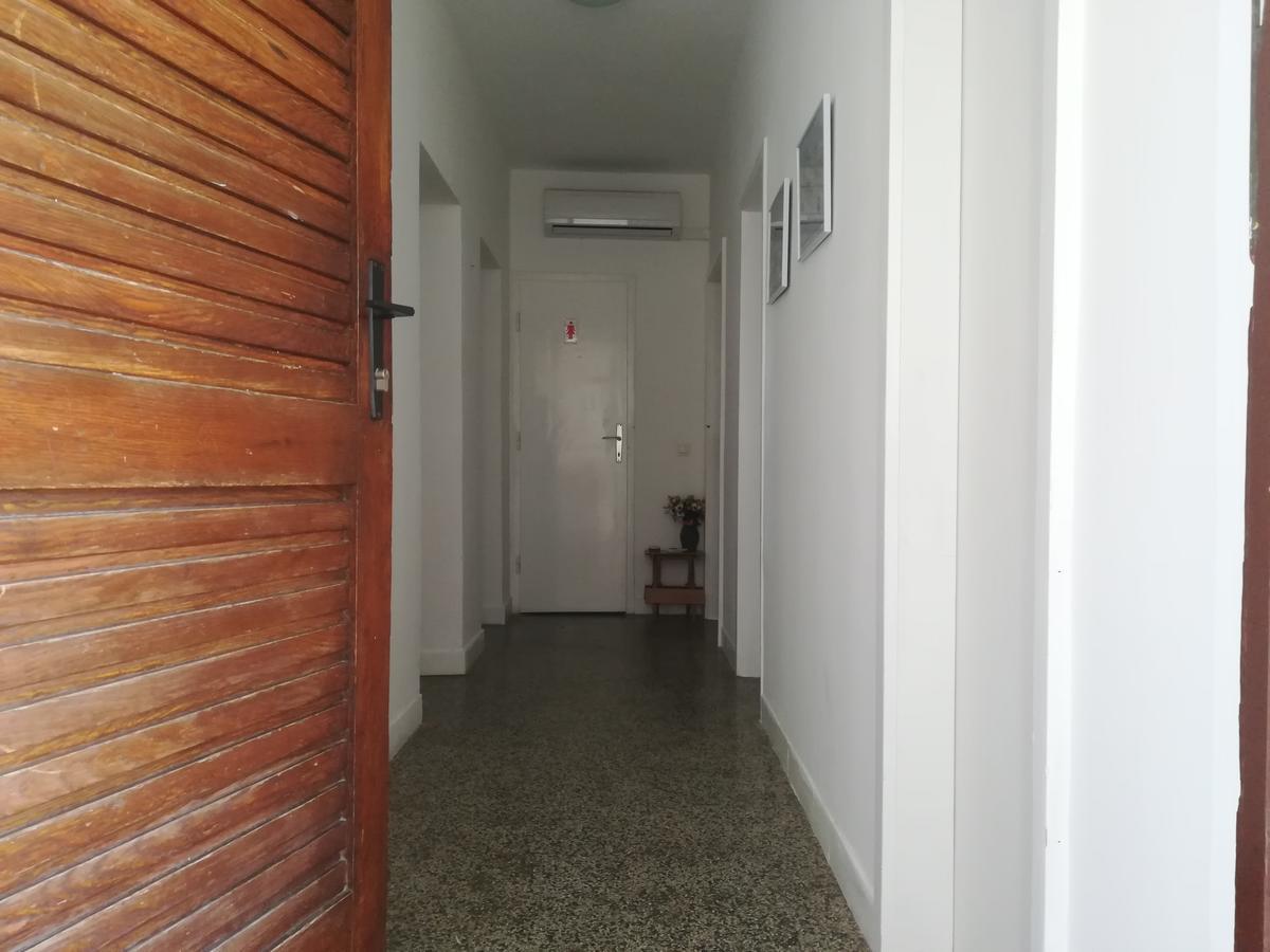 Hostel Melada Dom *